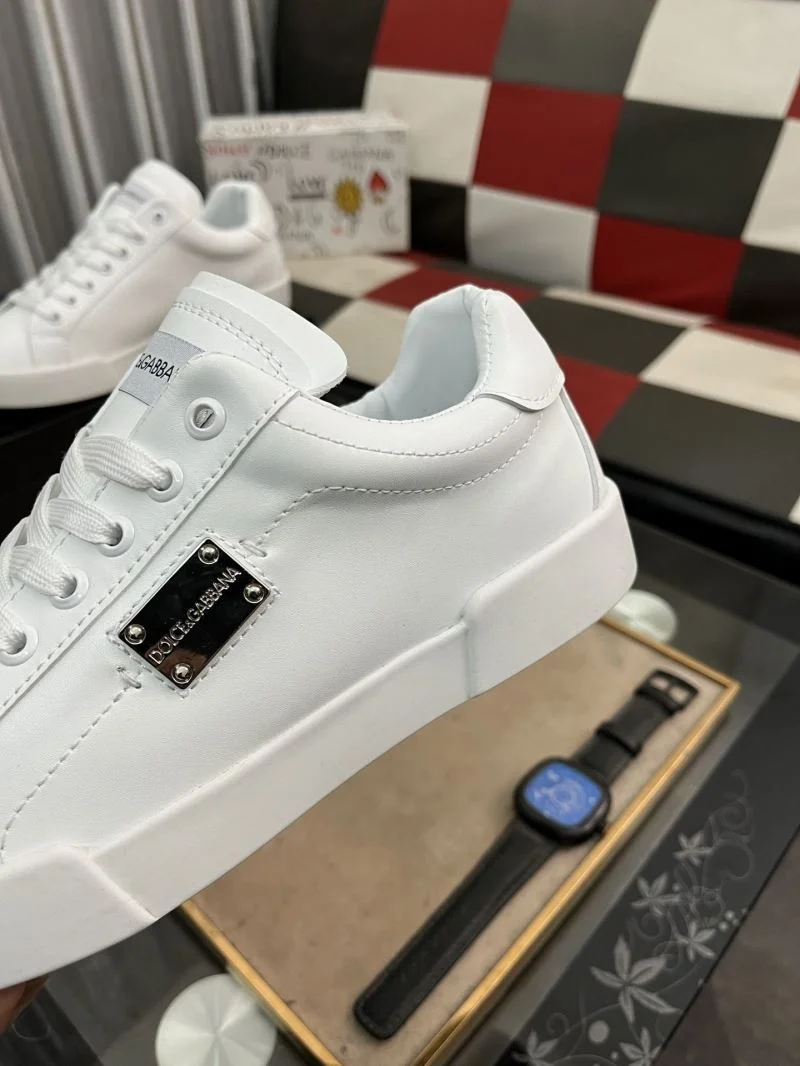 Dolce Gabbana Low Shoes Attractive 23131