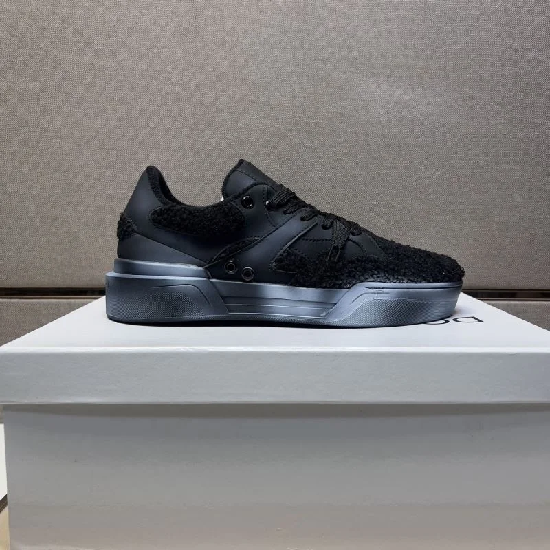 Dolce Gabbana Low Shoes Sophisticated 23125
