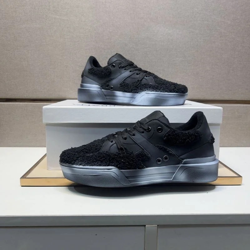 Dolce Gabbana Low Shoes Sophisticated 23125
