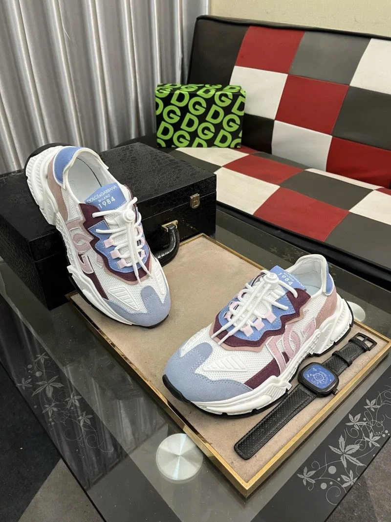 Dolce Gabbana Low Shoes TimelessDesign 23130