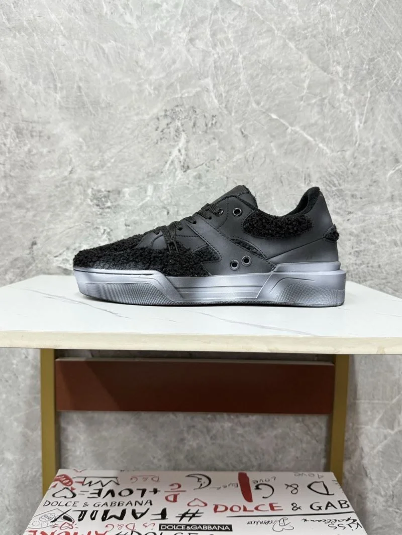 Durable Dolce Gabbana Low Shoes 23116