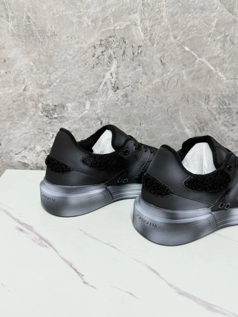 Durable Dolce Gabbana Low Shoes 23116