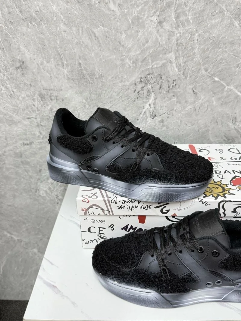 Durable Dolce Gabbana Low Shoes 23116