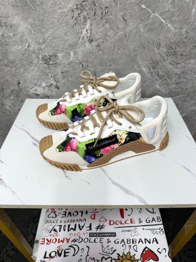 Dolce Gabbana Low Shoes Resilient 23106