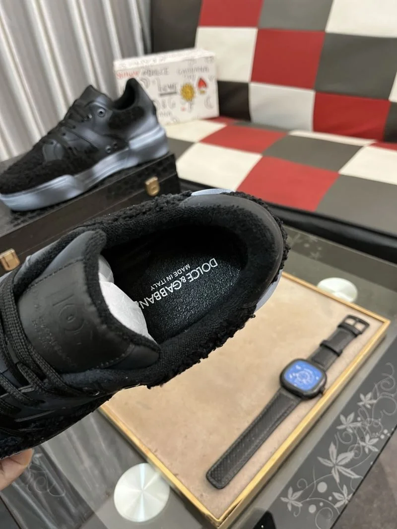 Dolce Gabbana Low Shoes WaterResistant 23102
