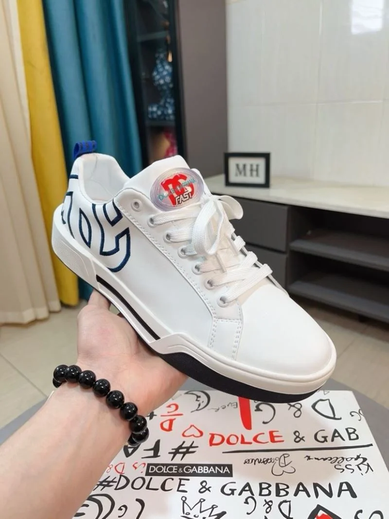 Durable Dolce Gabbana Low Shoes 23084