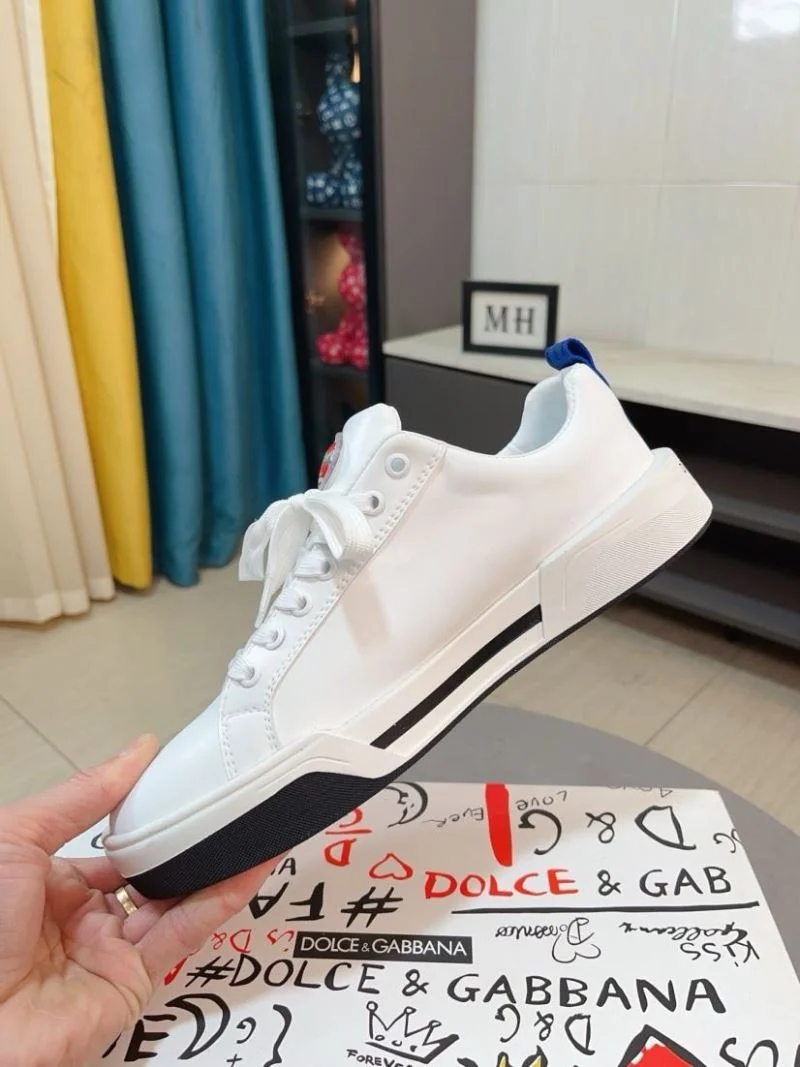 Durable Dolce Gabbana Low Shoes 23084