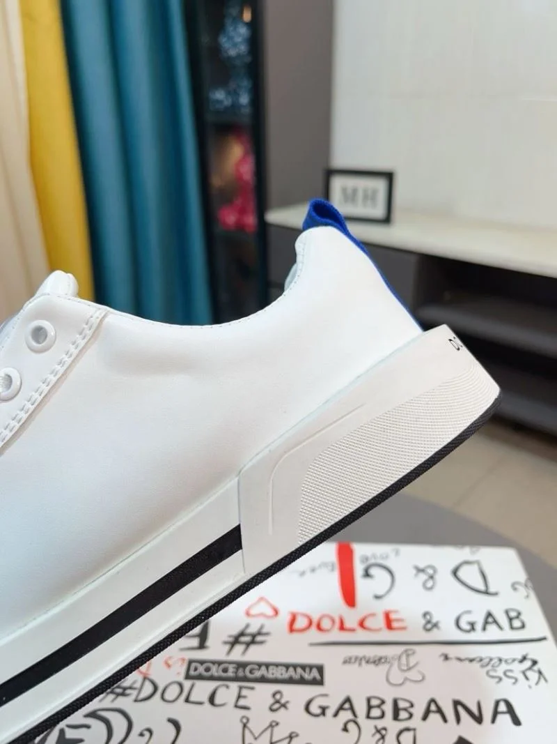 Durable Dolce Gabbana Low Shoes 23084