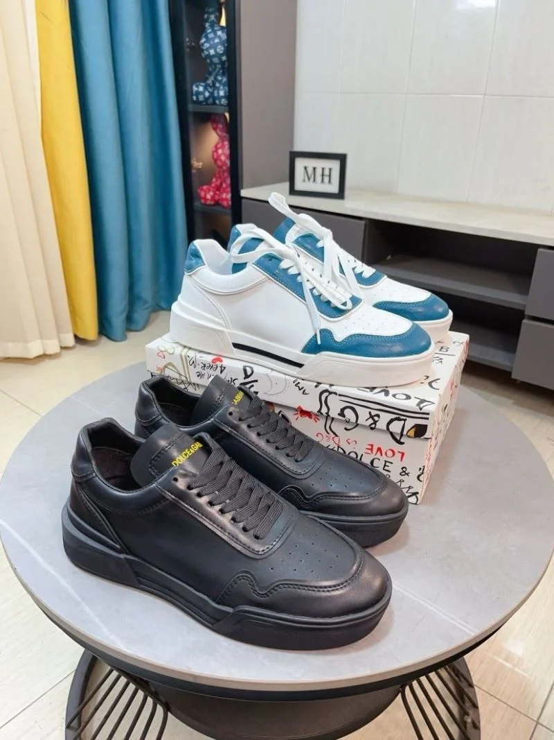 Trendsetting Dolce Gabbana Low Shoes 23081