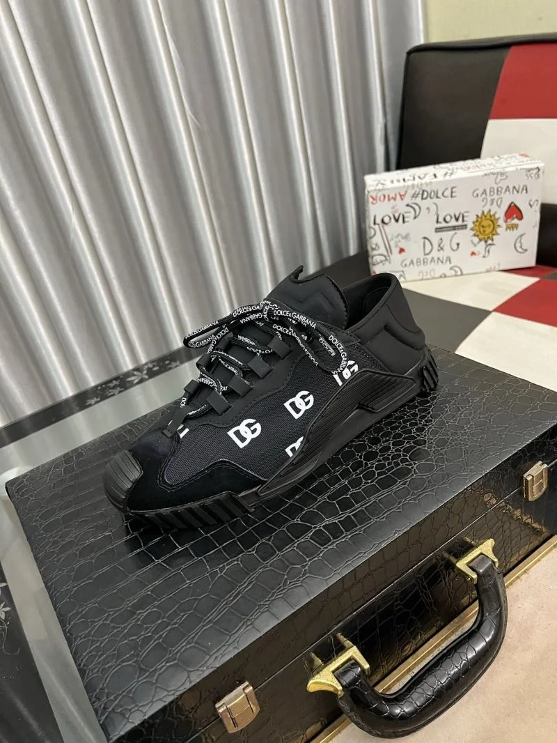 Cozy Dolce Gabbana Low Shoes 23083