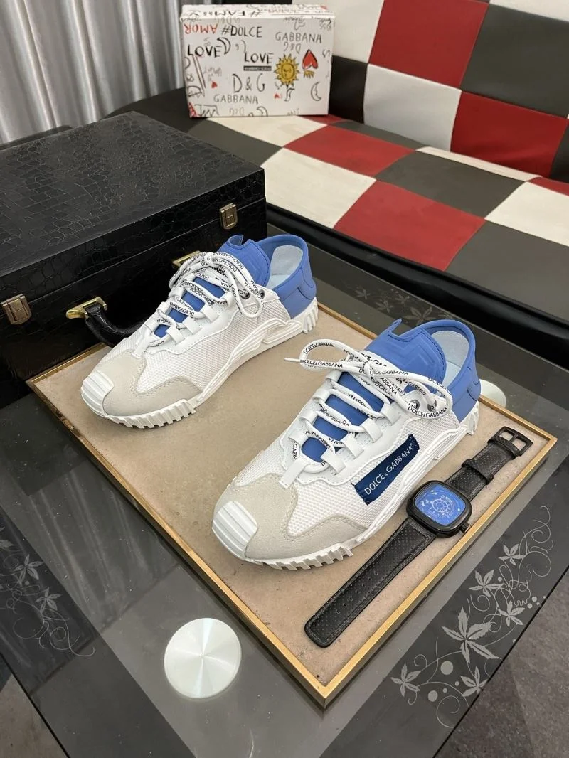 Vibrant Dolce Gabbana Low Shoes 23080