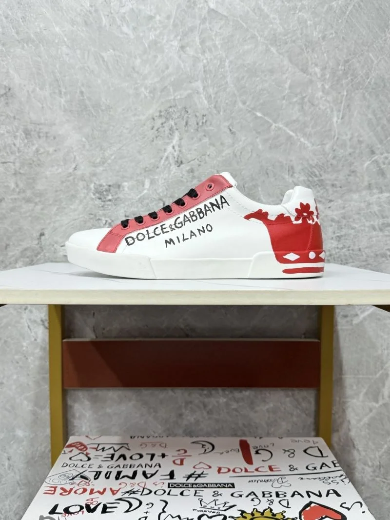 Dolce Gabbana Low Shoes Unique 23062