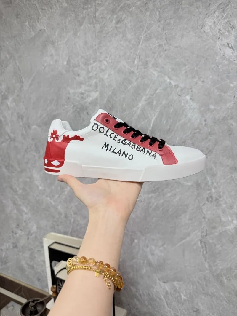 Dolce Gabbana Low Shoes Unique 23062