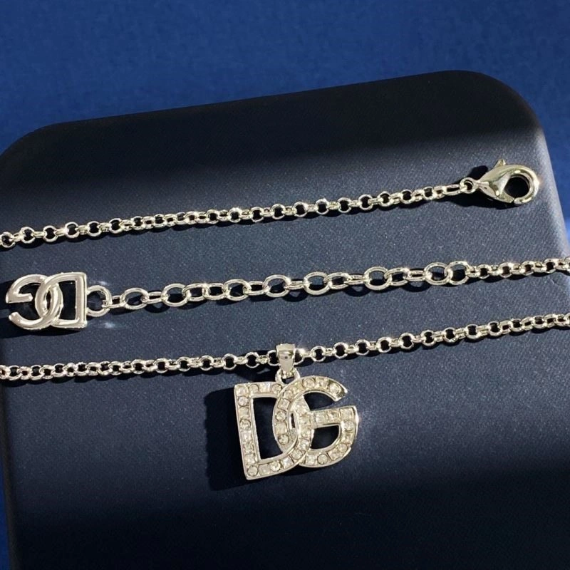 WrinkleFree Dolce Gabbana Necklaces 209371