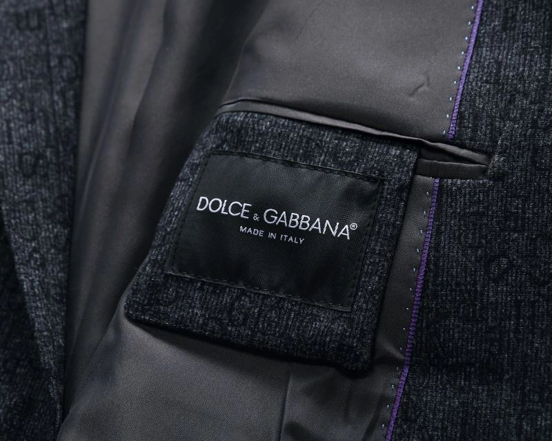 Minimalist Dolce Gabbana Outwear 119355