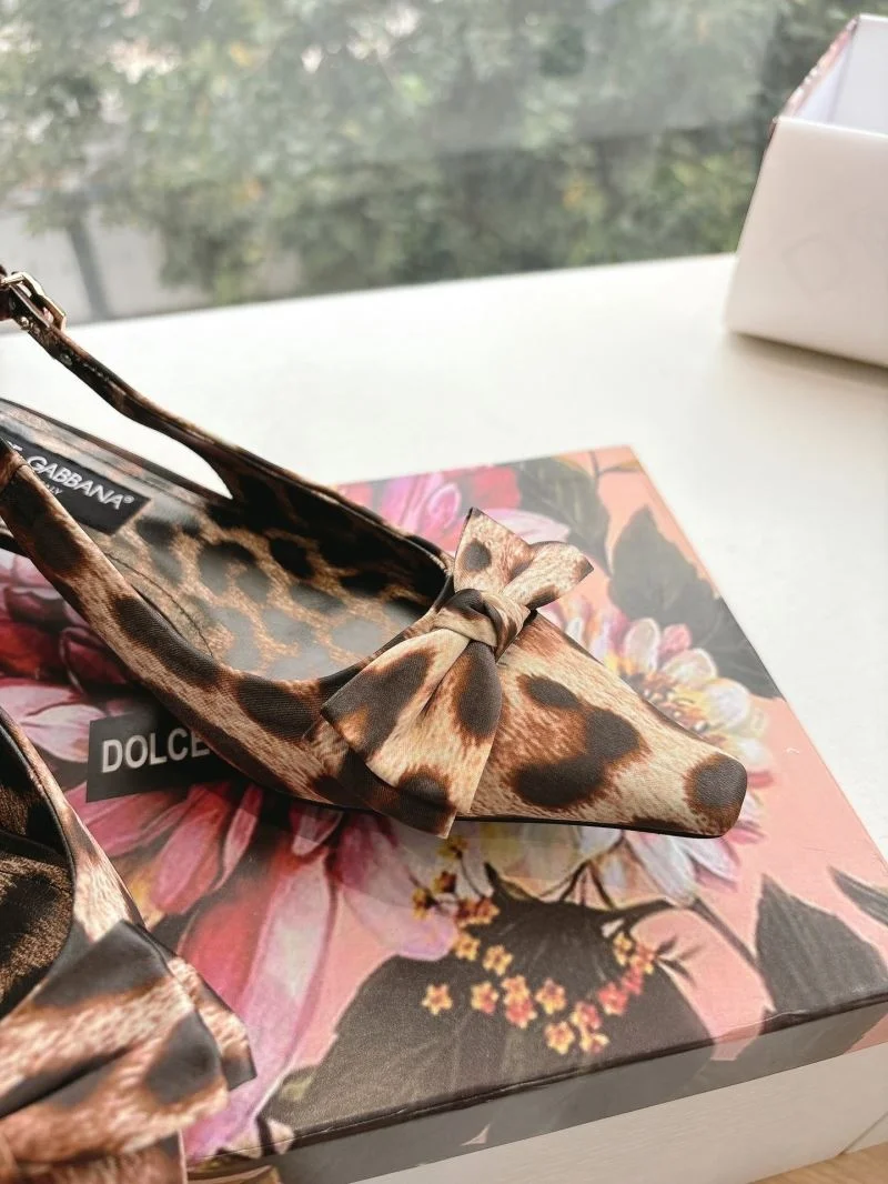 Dolce Gabbana Sandals Practical 23041