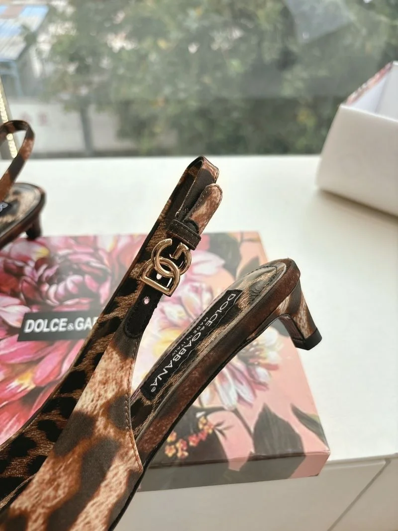 Dolce Gabbana Sandals Practical 23041