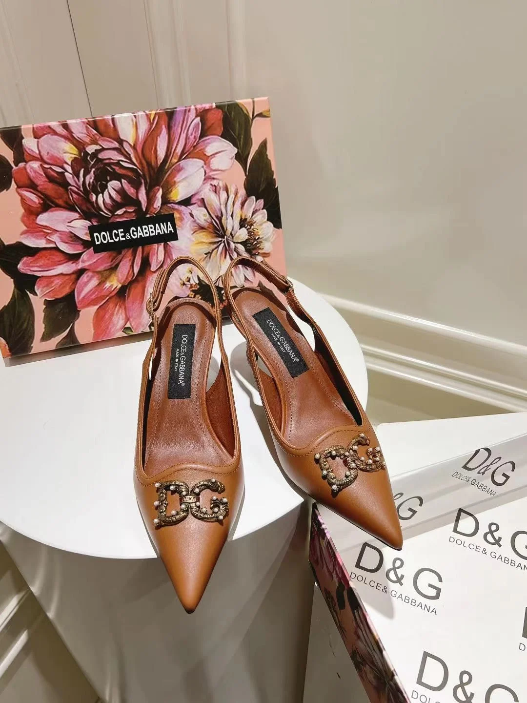 Dolce Gabbana Sandals Sophisticated 22968