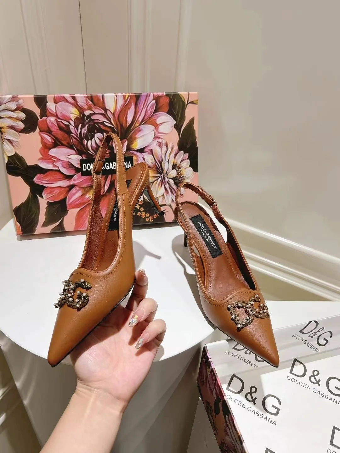 Dolce Gabbana Sandals Sophisticated 22968