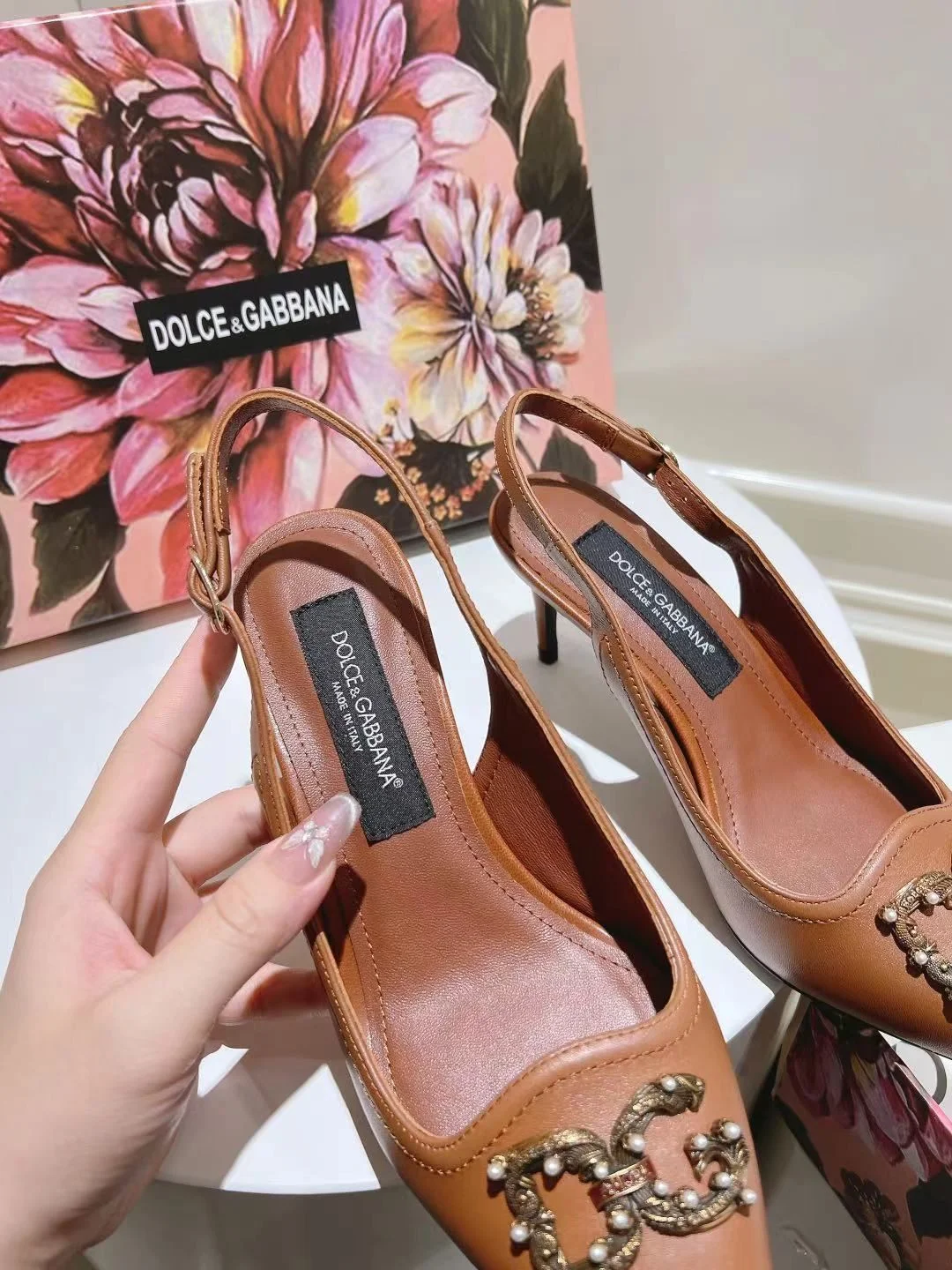 Dolce Gabbana Sandals Sophisticated 22968