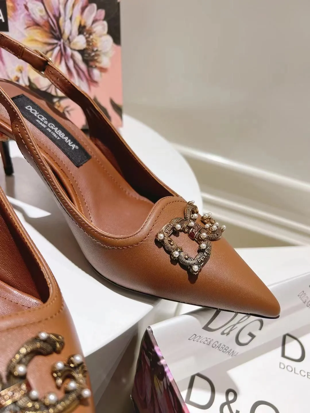 Dolce Gabbana Sandals Sophisticated 22968