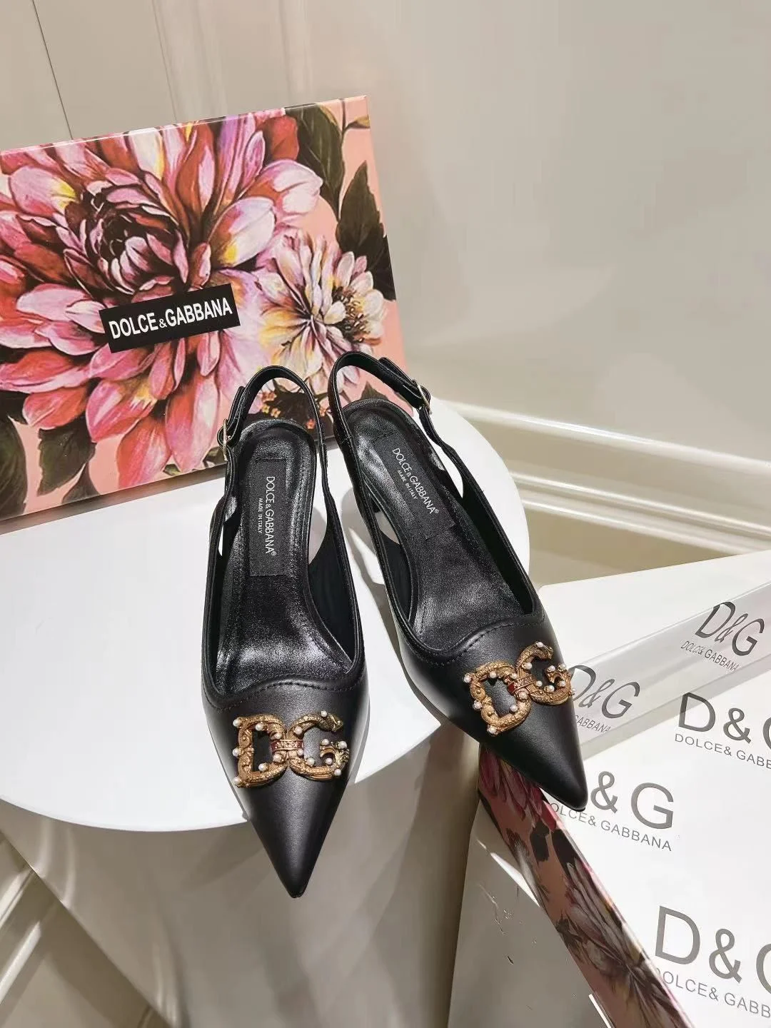 Dolce Gabbana Sandals FashionForward 22982