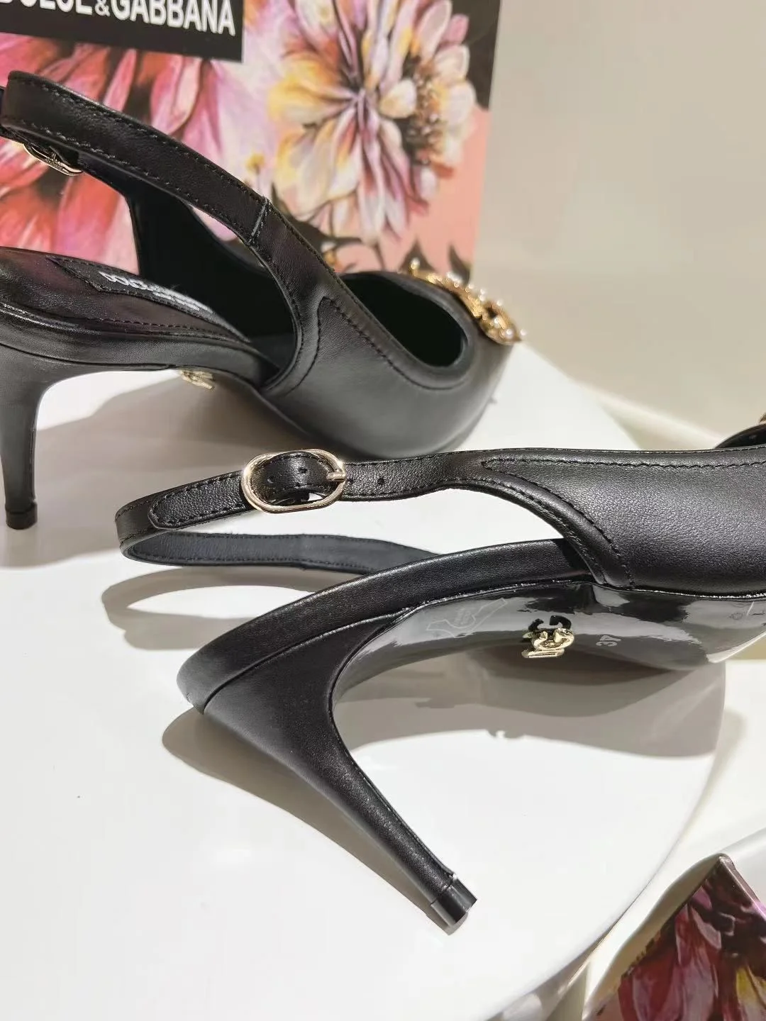 Dolce Gabbana Sandals FashionForward 22982