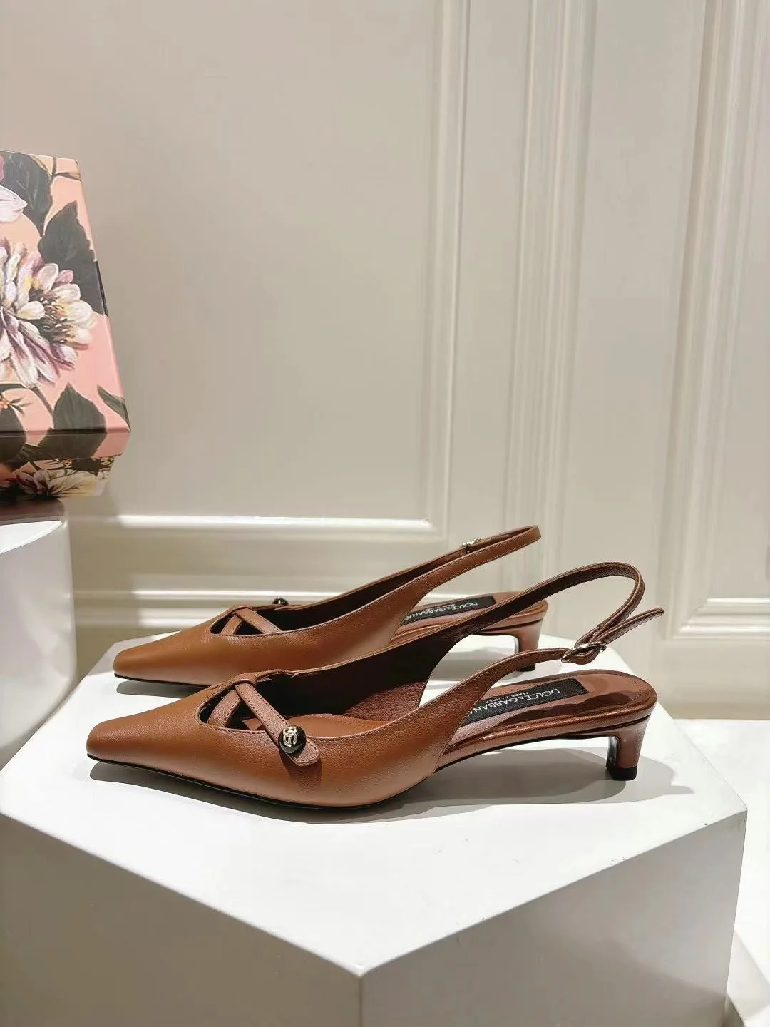 Cozy Dolce Gabbana Sandals 22966