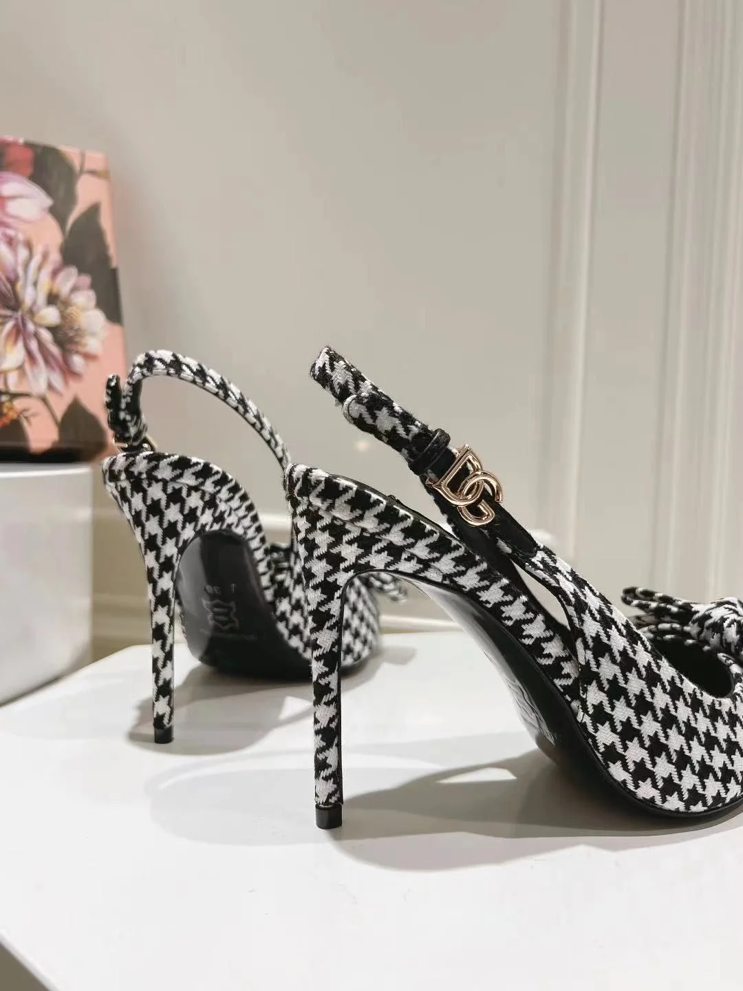StreetReady Dolce Gabbana Sandals 22975