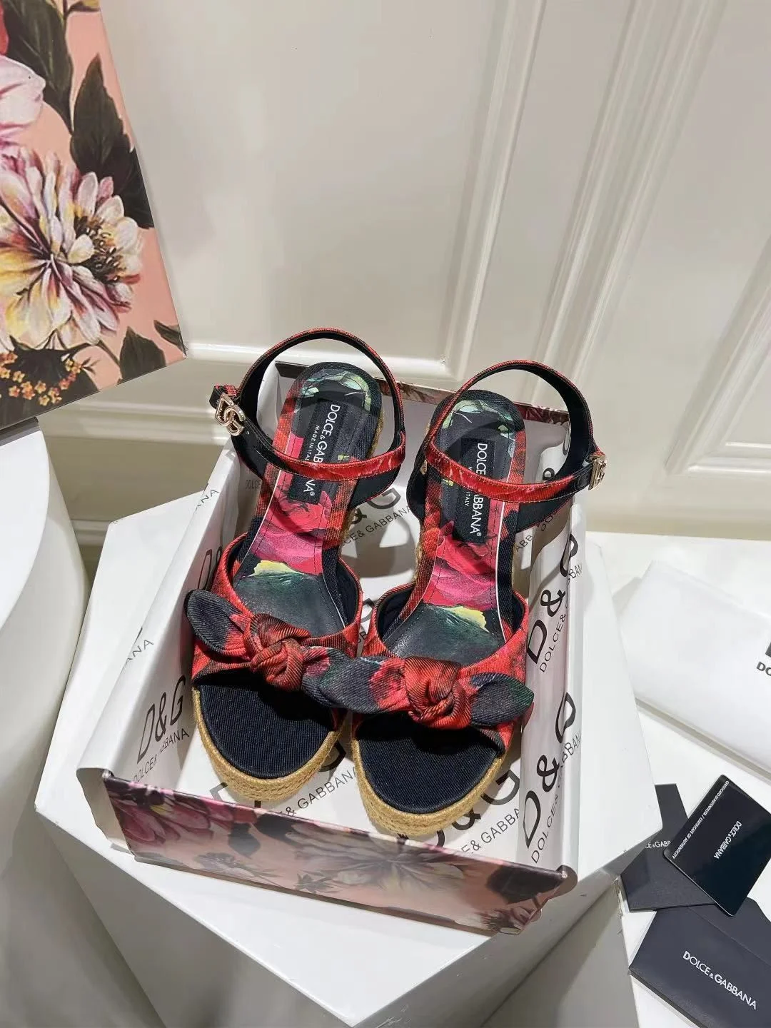 Dolce Gabbana Sandals Contemporary 22960