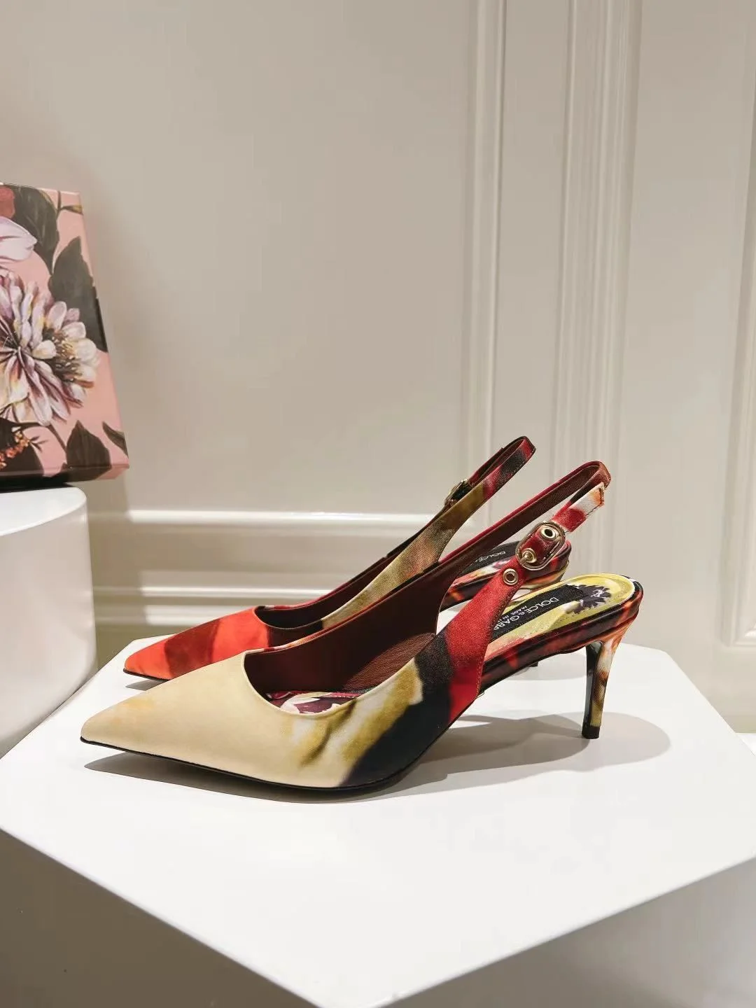 Cozy Dolce Gabbana Sandals 22964