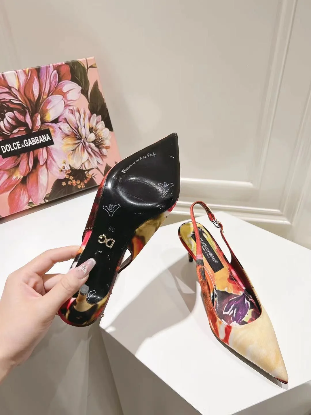 Cozy Dolce Gabbana Sandals 22964