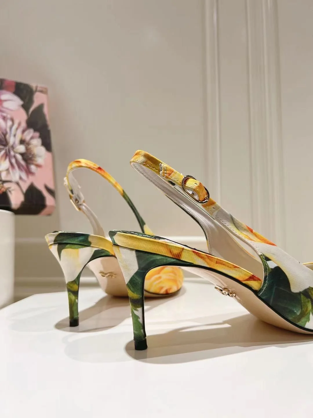 Bold Dolce Gabbana Sandals 22980