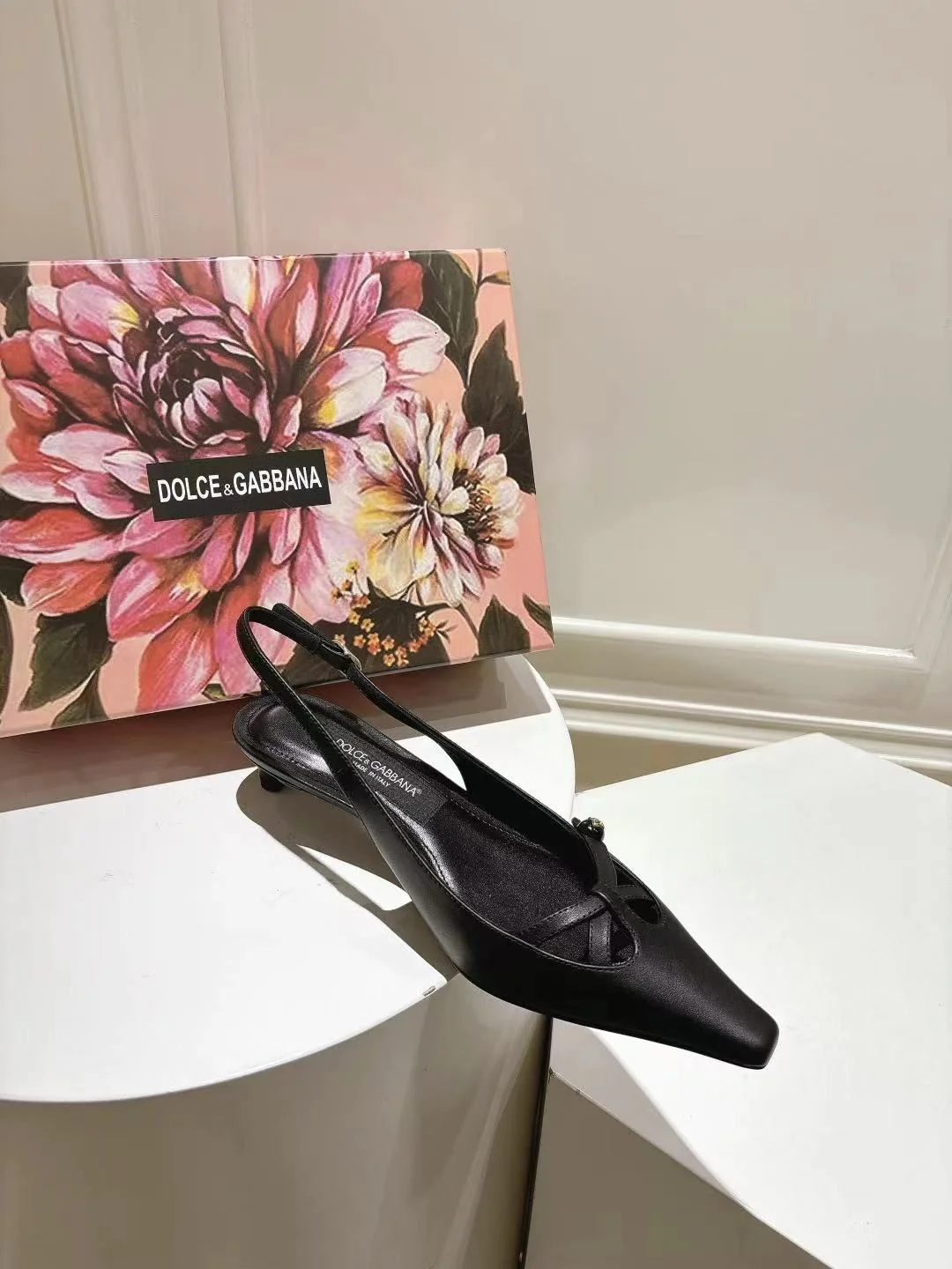 Upgraded Dolce Gabbana Sandals 22955