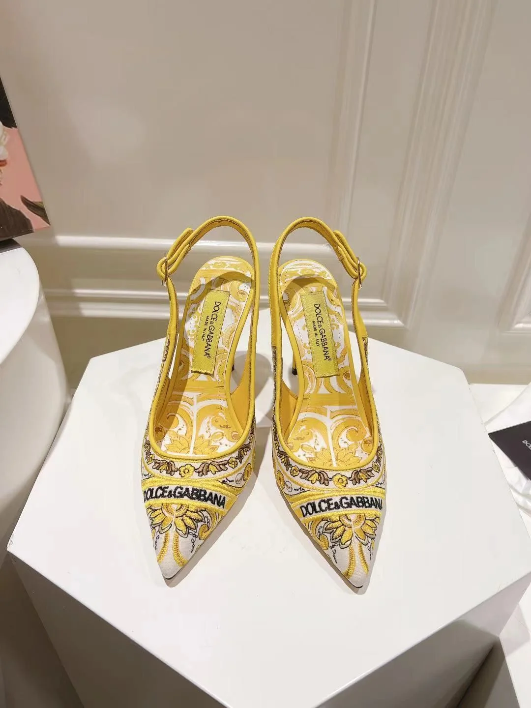 Dolce Gabbana Sandals FastDry 22973