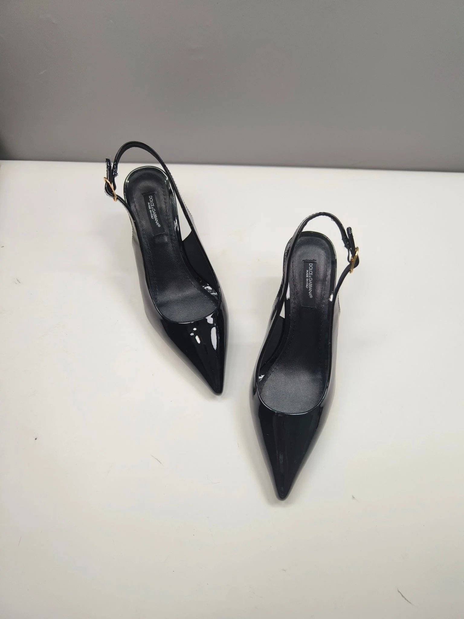 Sporty Dolce Gabbana Sandals 22953