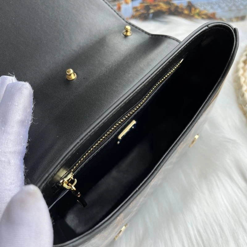 Elegant Dolce Gabbana Satchel Bags 89225