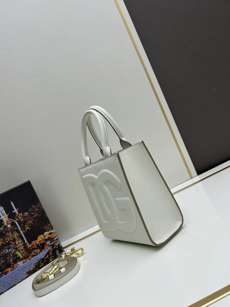 EyeCatching Dolce Gabbana Shopping Bags 84130