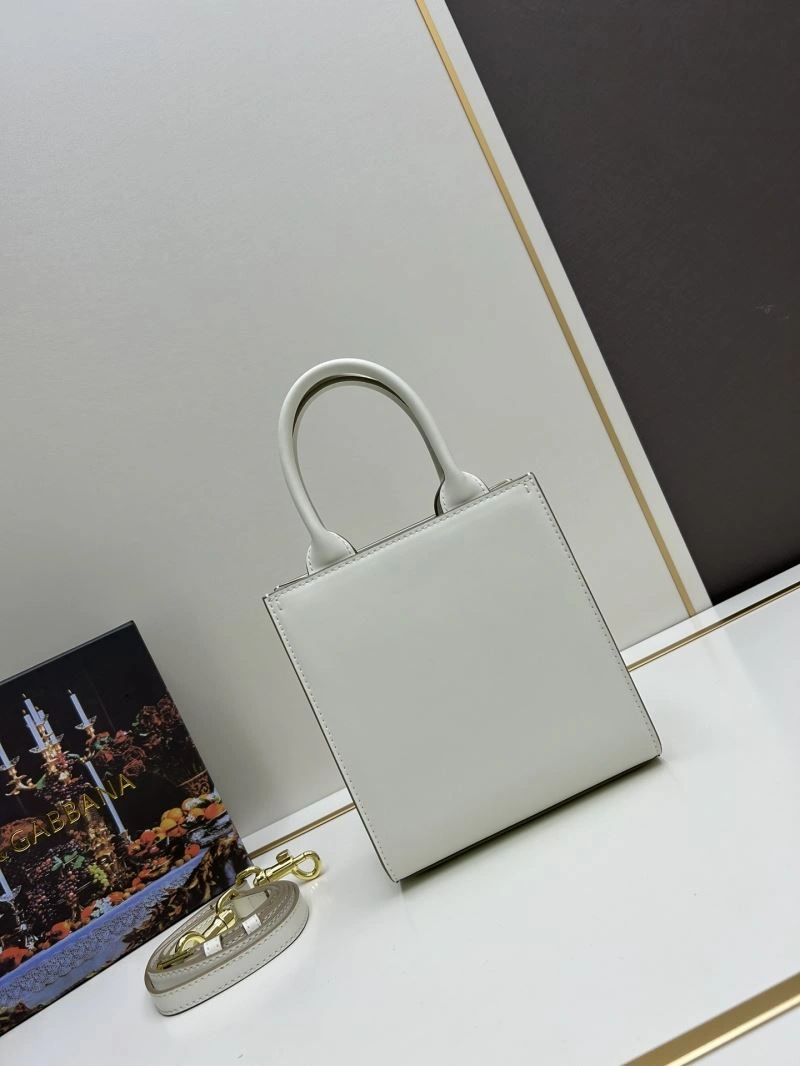 EyeCatching Dolce Gabbana Shopping Bags 84130