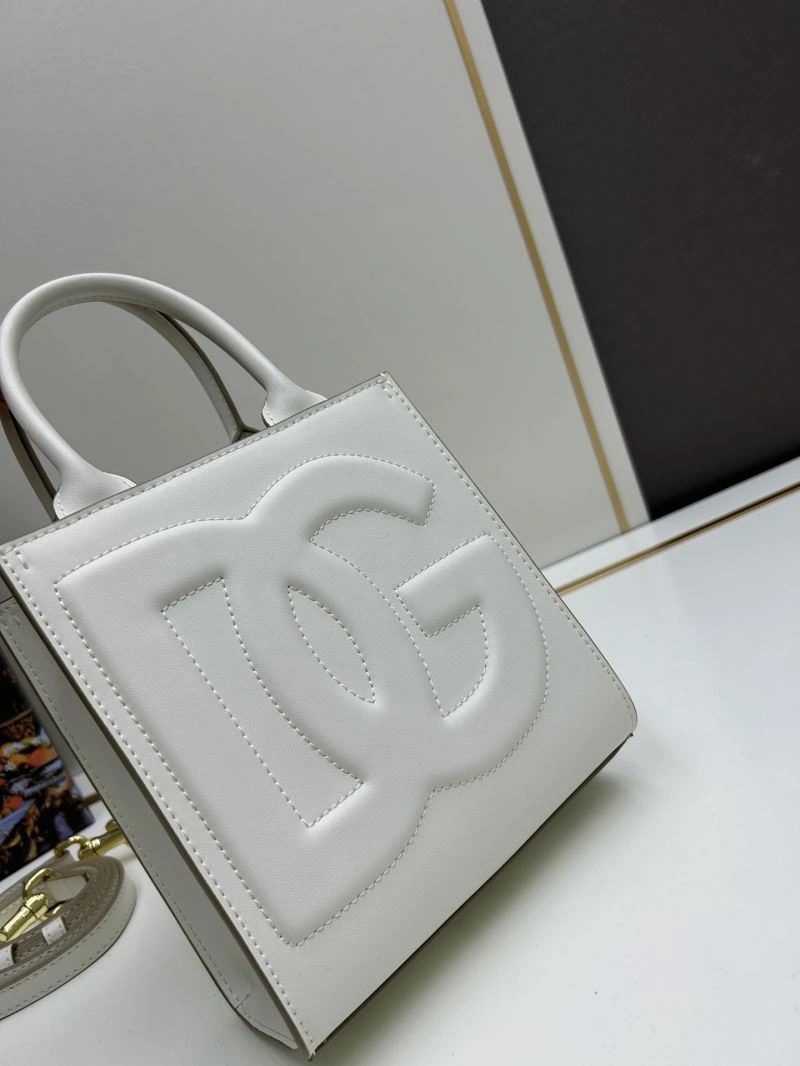 EyeCatching Dolce Gabbana Shopping Bags 84130
