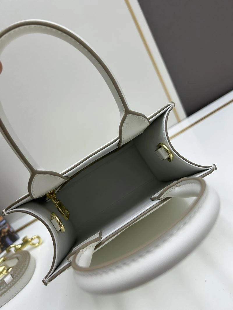 EyeCatching Dolce Gabbana Shopping Bags 84130