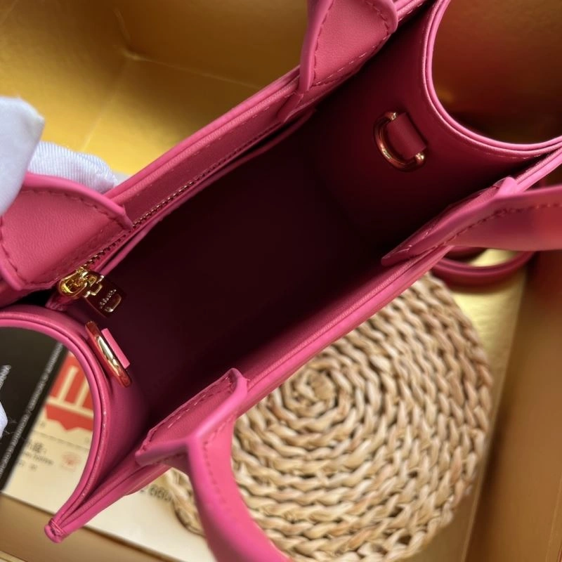 Fashionable Dolce Gabbana Shopping Bags 89211