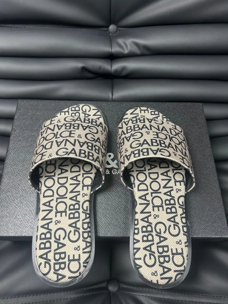 Dolce Gabbana Slippers TimelessDesign 22828