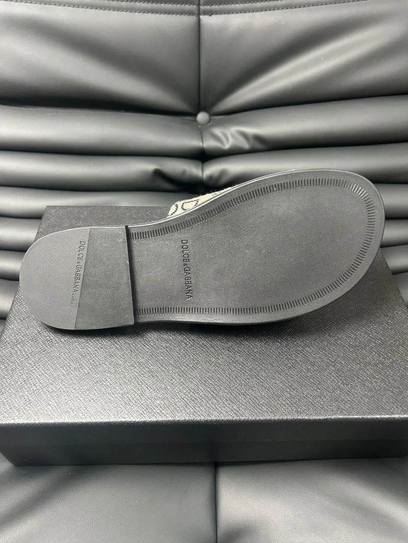 Dolce Gabbana Slippers TimelessDesign 22828