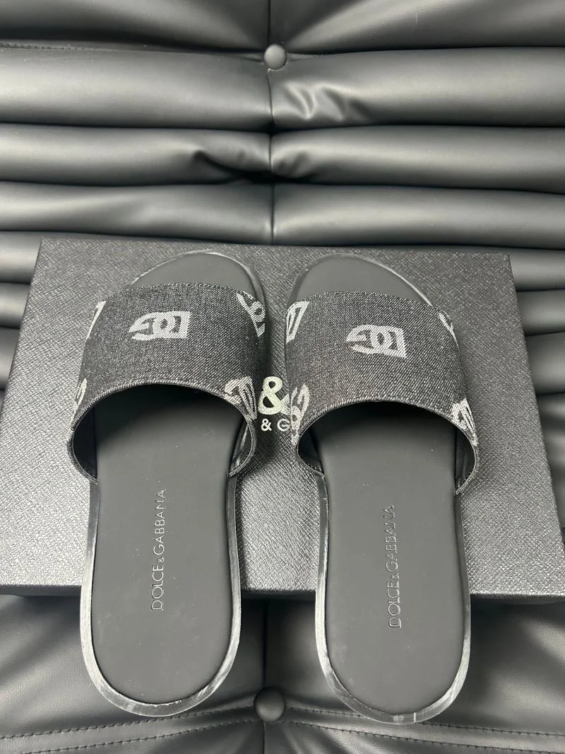 Classic Dolce Gabbana Slippers 22829