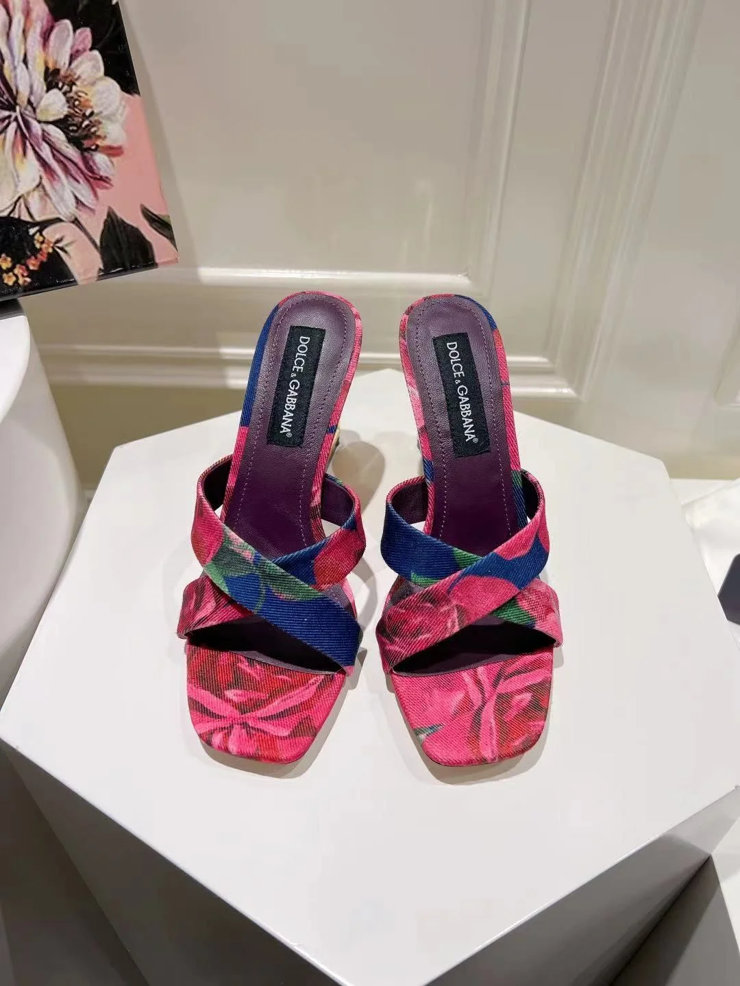 Dolce Gabbana Slippers Durable 22943