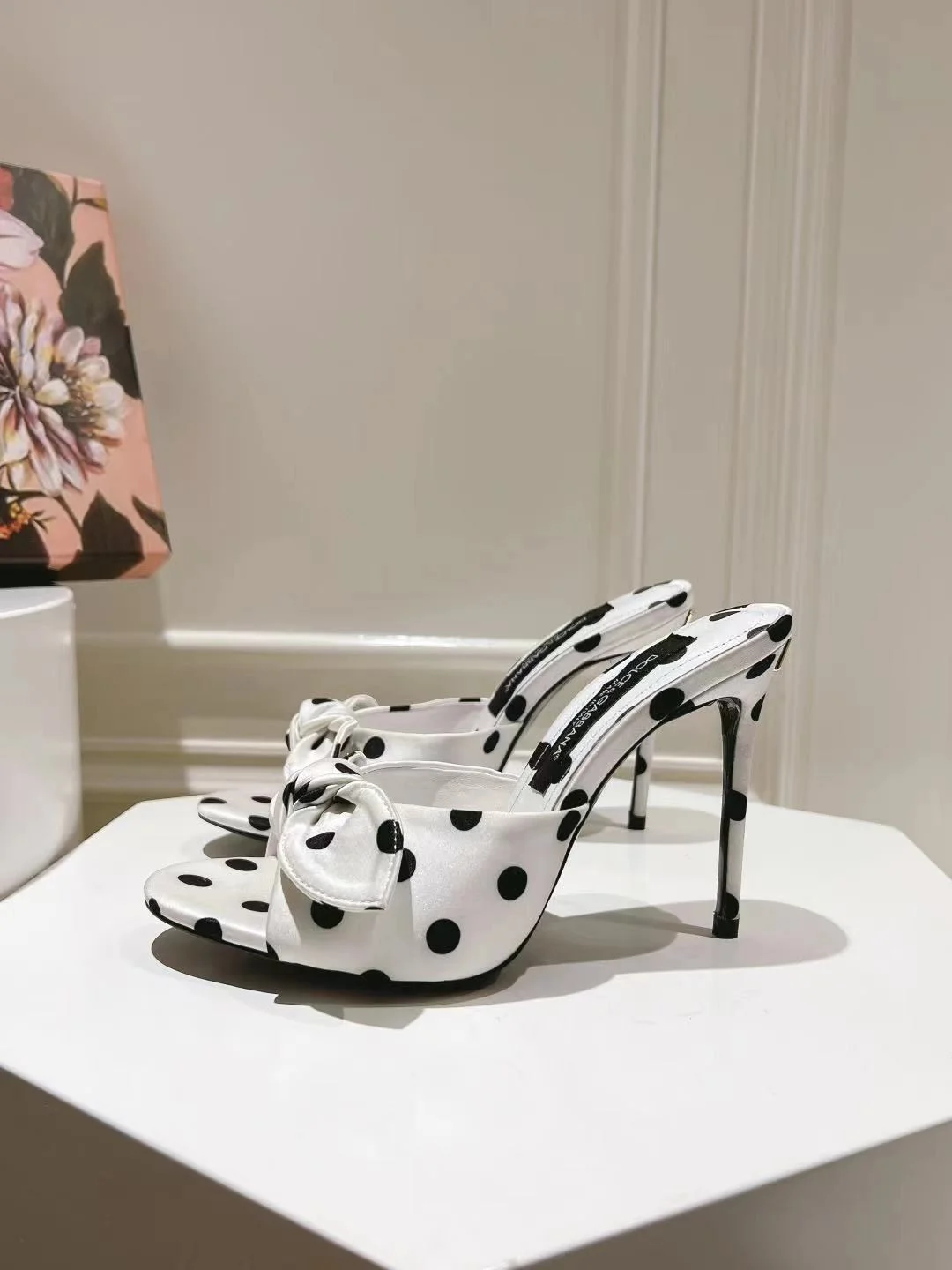 Dolce Gabbana Slippers Original 22940