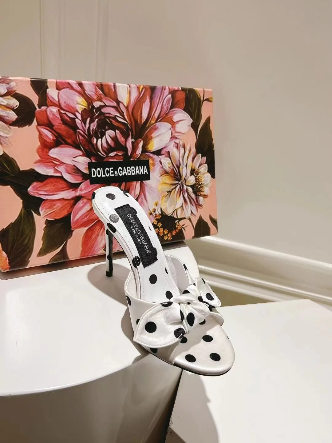 Dolce Gabbana Slippers Original 22940