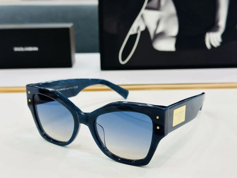 Contemporary Dolce Gabbana Sunglasses 279148