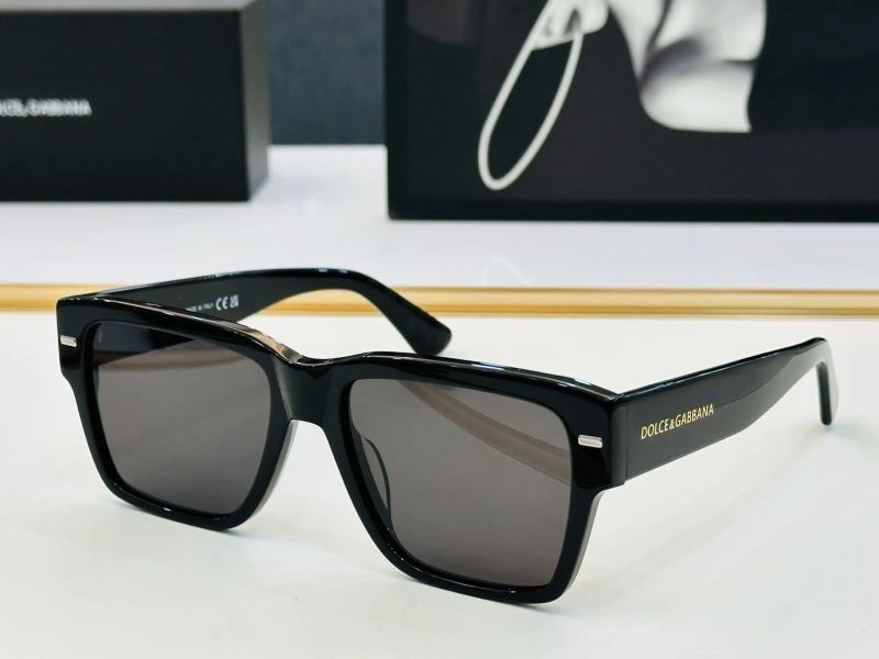 Dolce Gabbana Sunglasses TravelReady 279144